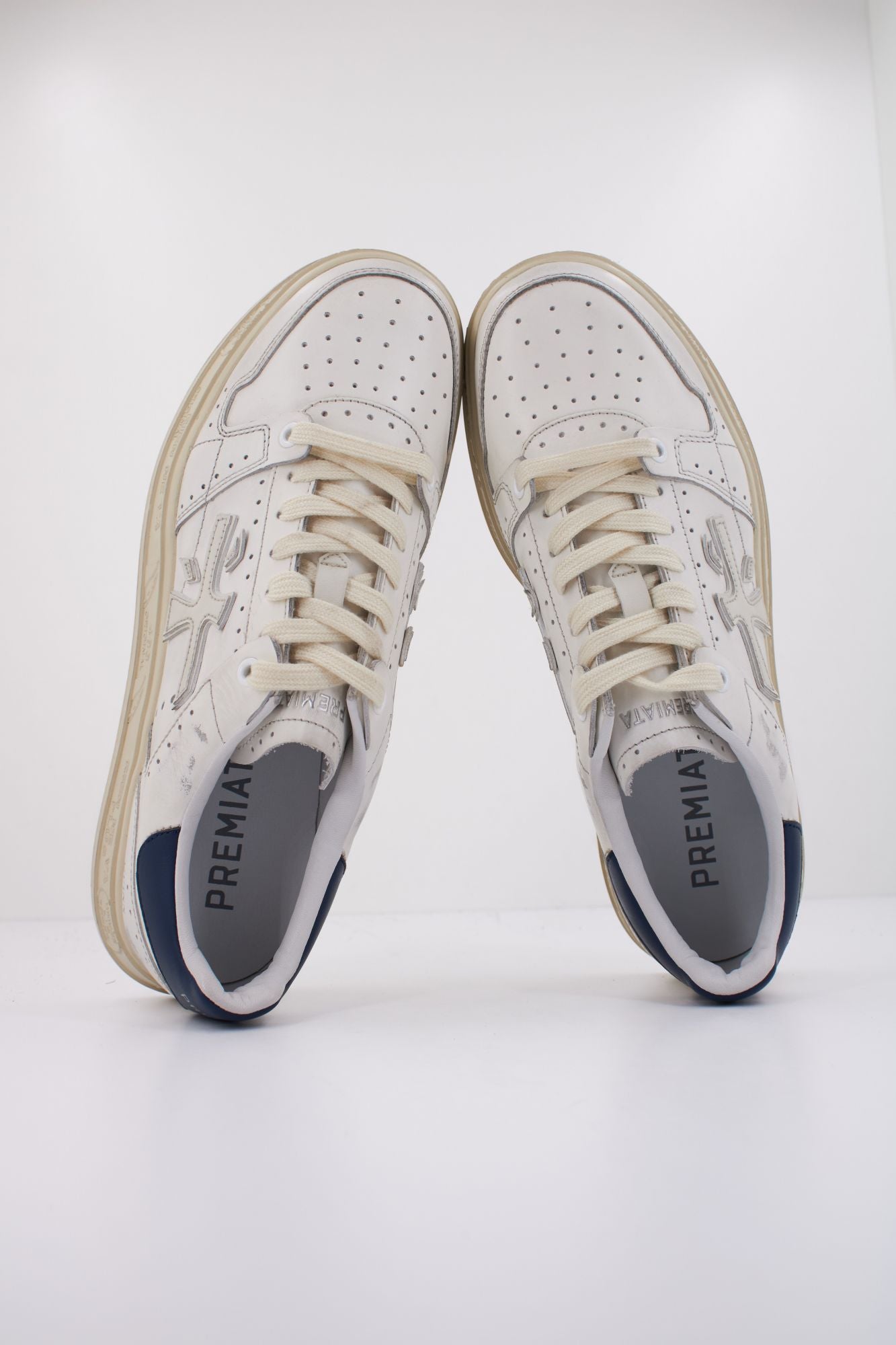 PREMIATA QUINN 7875  en color BLANCO (3)