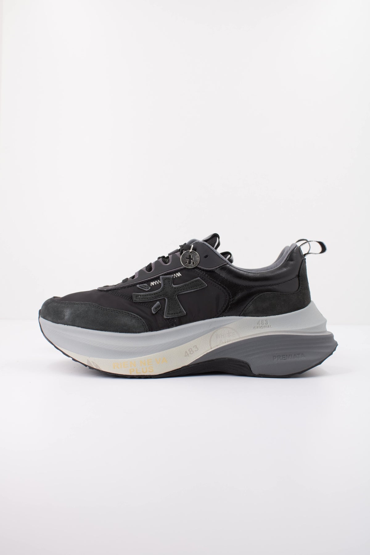 PREMIATA HILL  8524 DEPORTIVO HILL en color NEGRO (1)