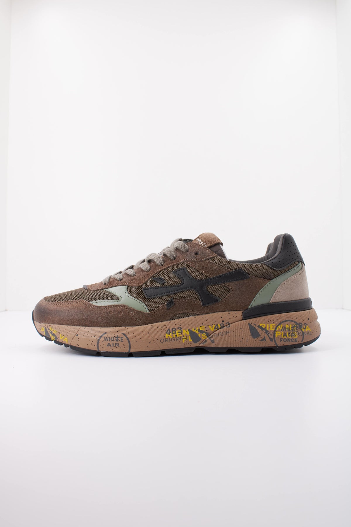 PREMIATA MICK0.1  8436 en color VERDE (1)