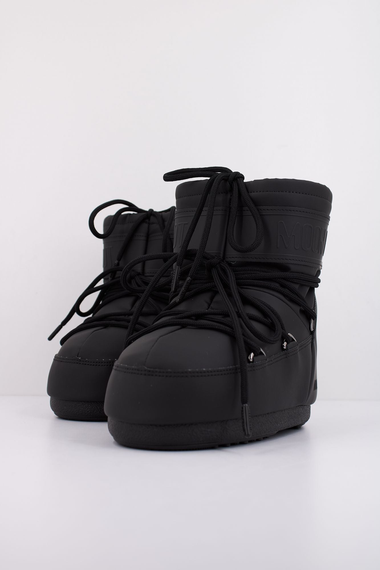 MOON BOOT  MB ICON LOW RUBBE en color NEGRO (2)