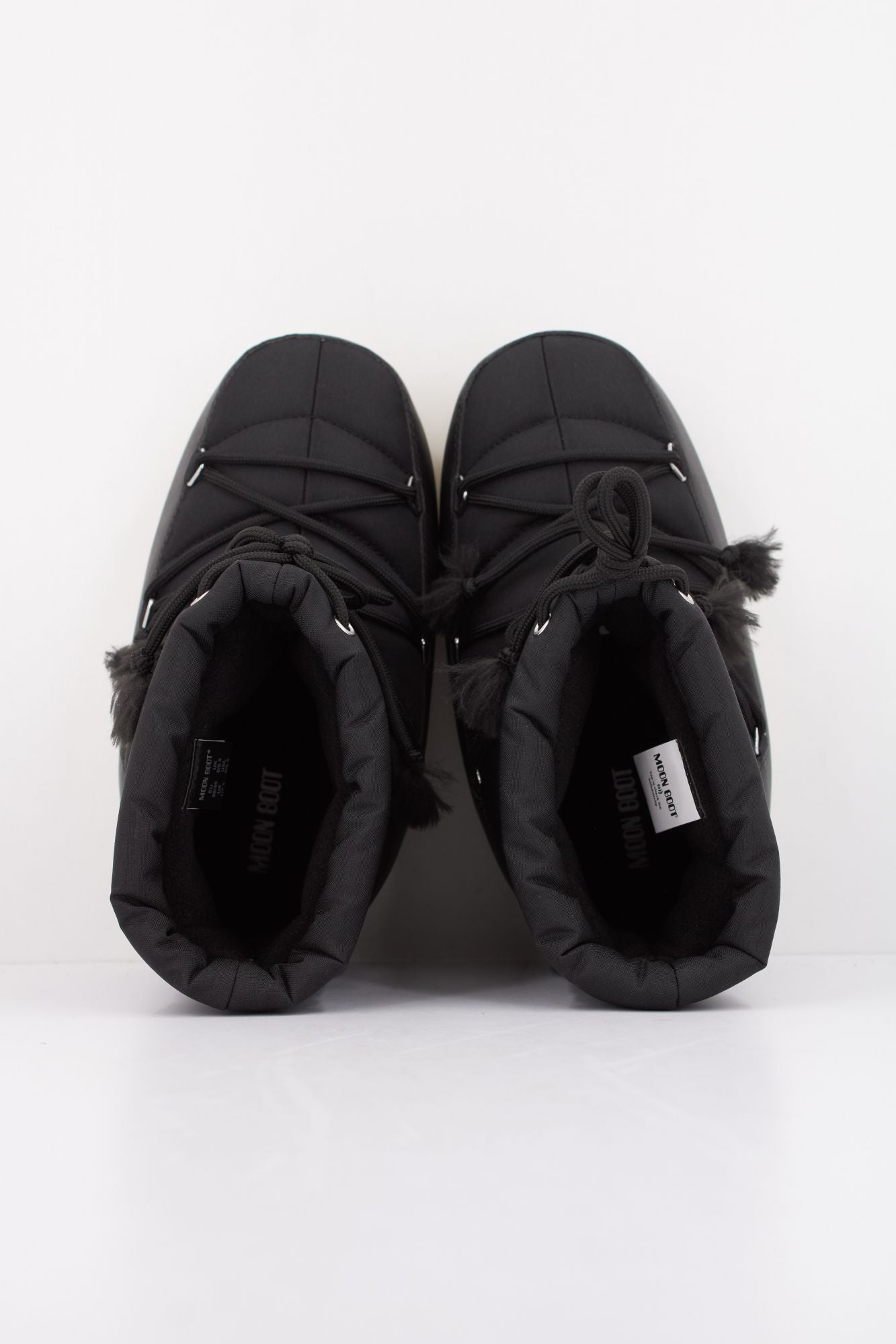 MOON BOOT MB EVX LIGHT NYLON en color NEGRO (3)