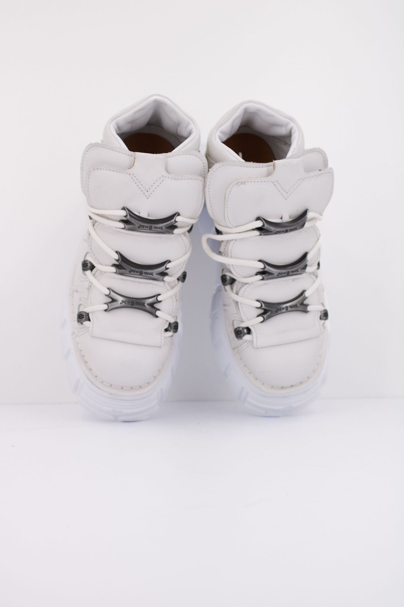 NEW ROCK M106 S53  en color BLANCO (3)