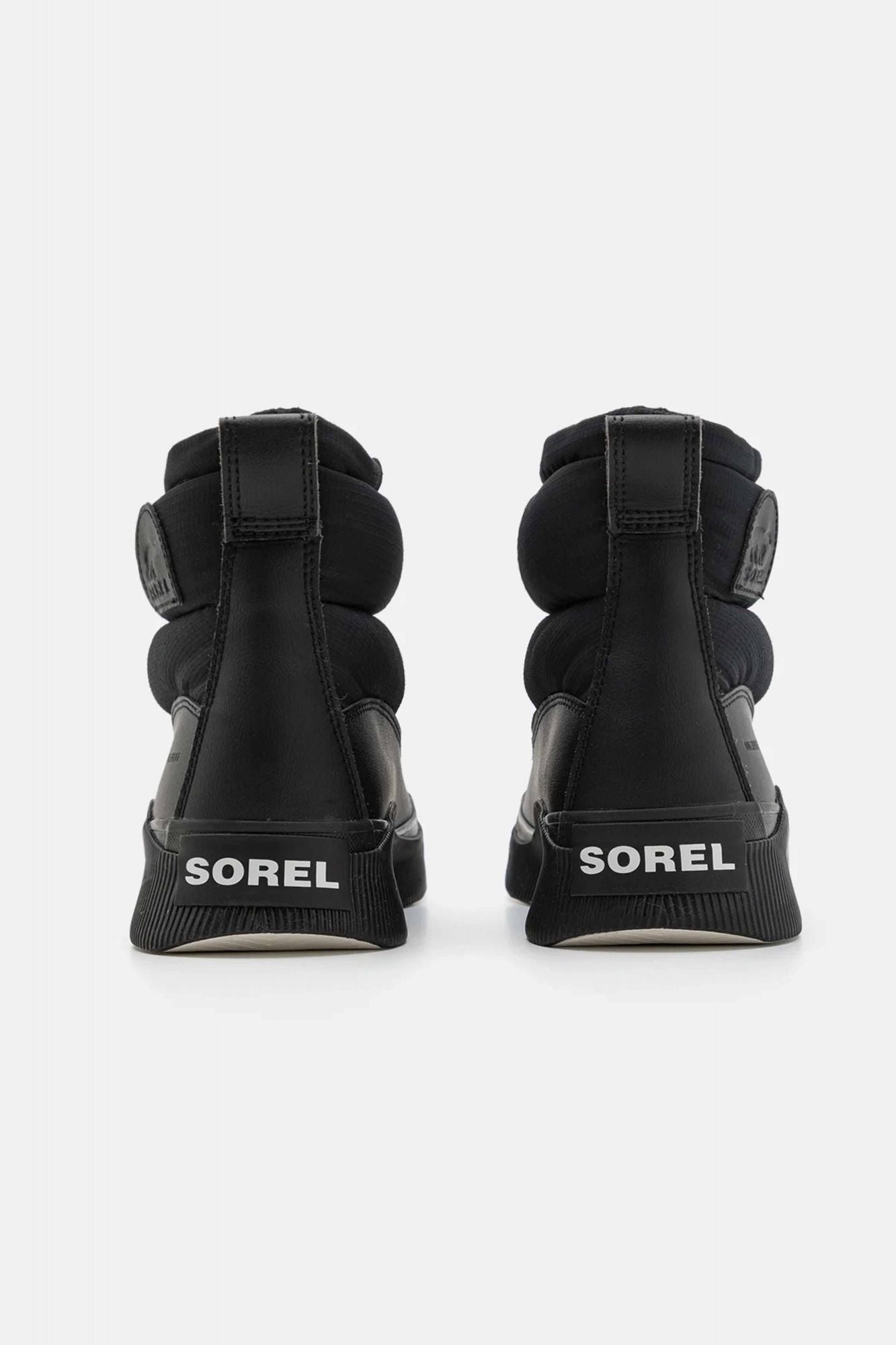 SOREL OUT N ABOUT IV PUFFY WP en color NEGRO (4)