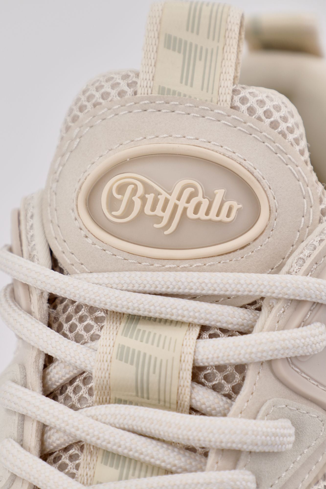 BUFFALO  CLD GRID en color BEIS (4)
