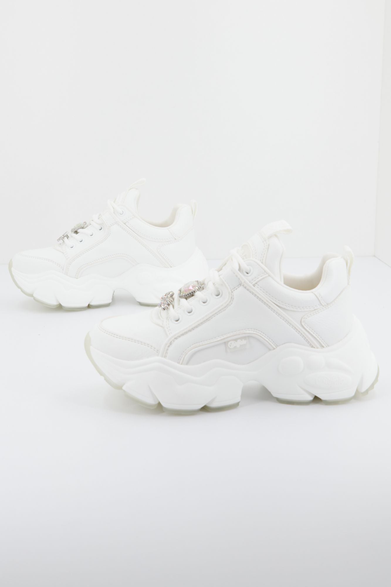 BUFFALO BINARY ICE en color BLANCO (3)