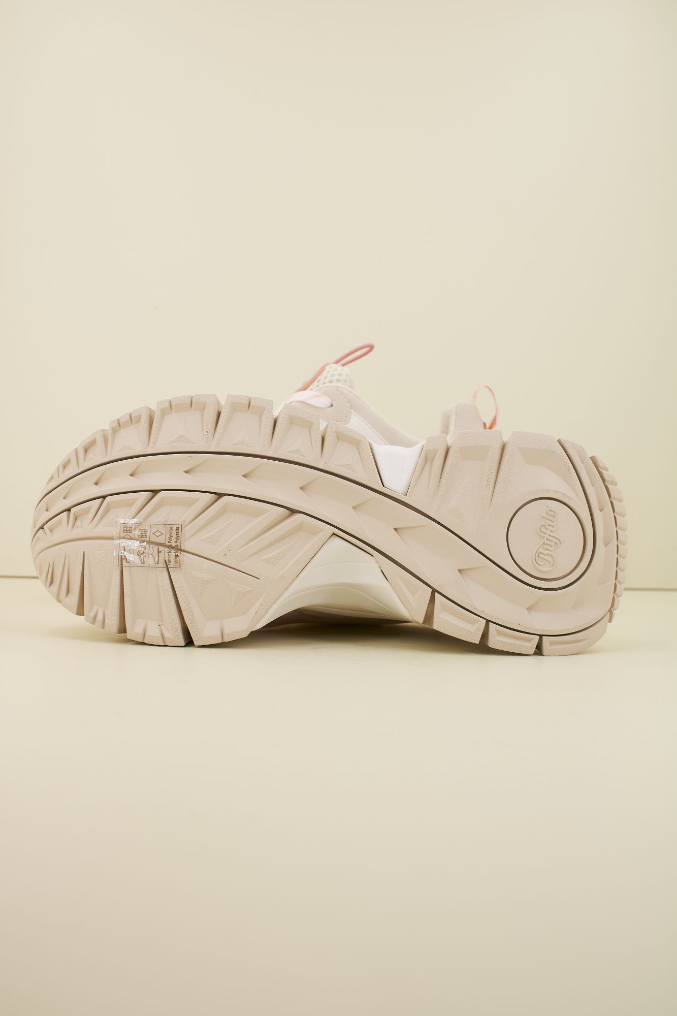 BUFFALO TRAIL ONE en color BLANCO (4)