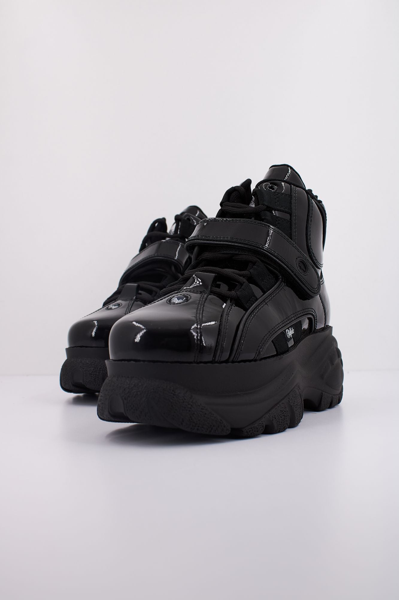 BUFFALO CALF LTP en color NEGRO (2)
