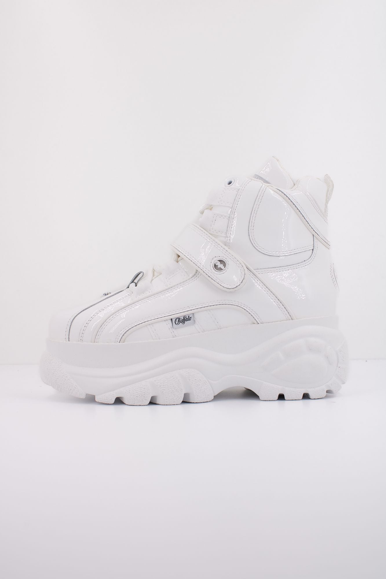BUFFALO  CALF LTP en color BLANCO (1)