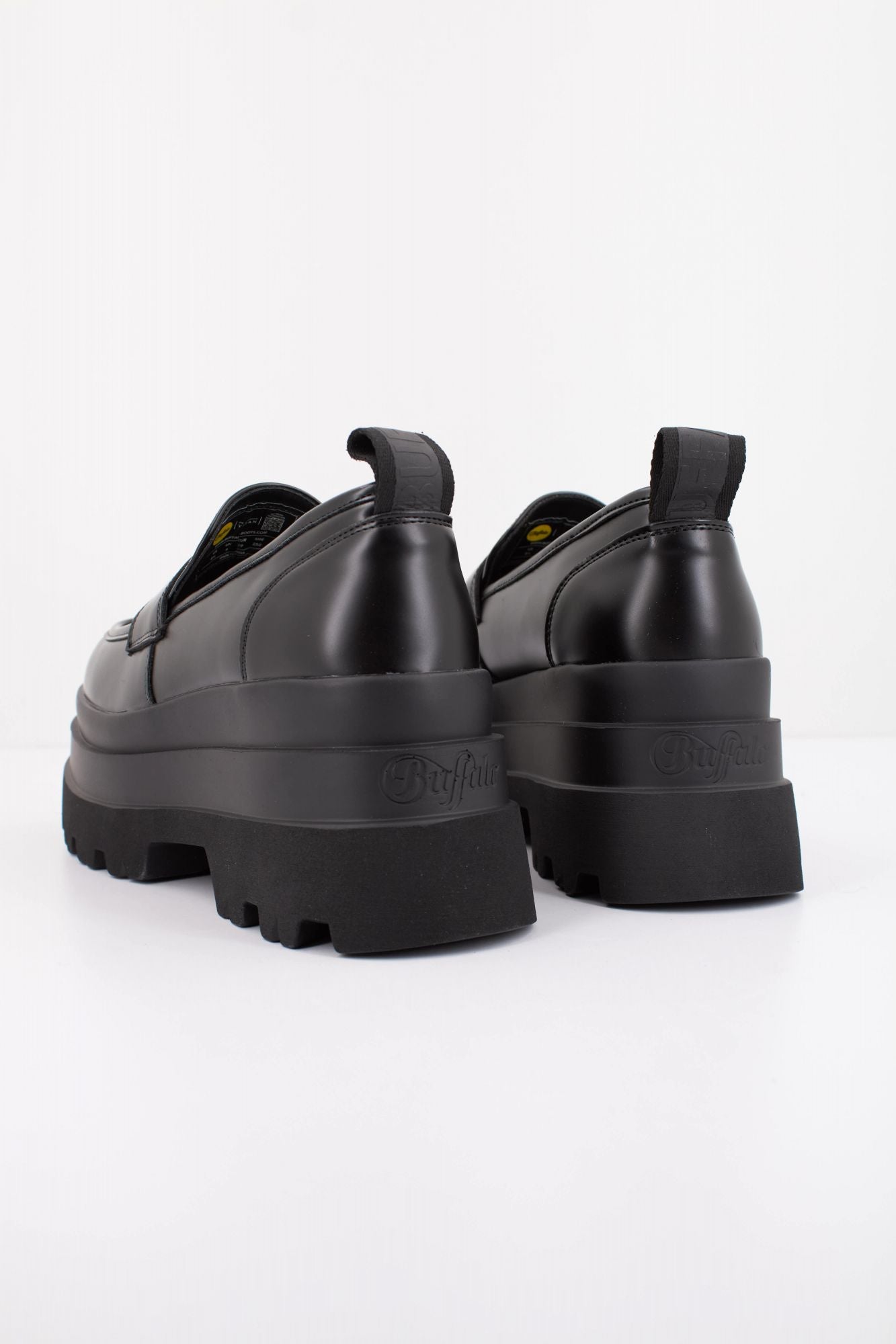 BUFFALO JUPITER LOAFER en color NEGRO (4)