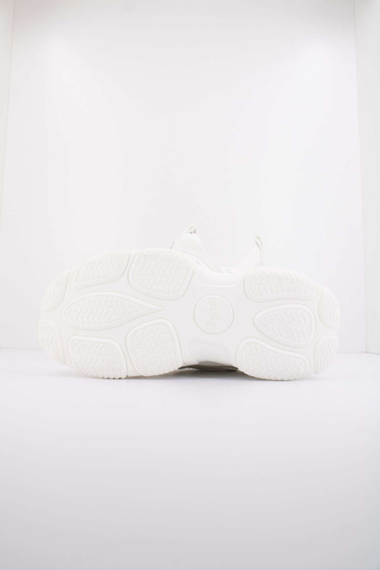 BUFFALO PROWLER ONE en color BLANCO (5)