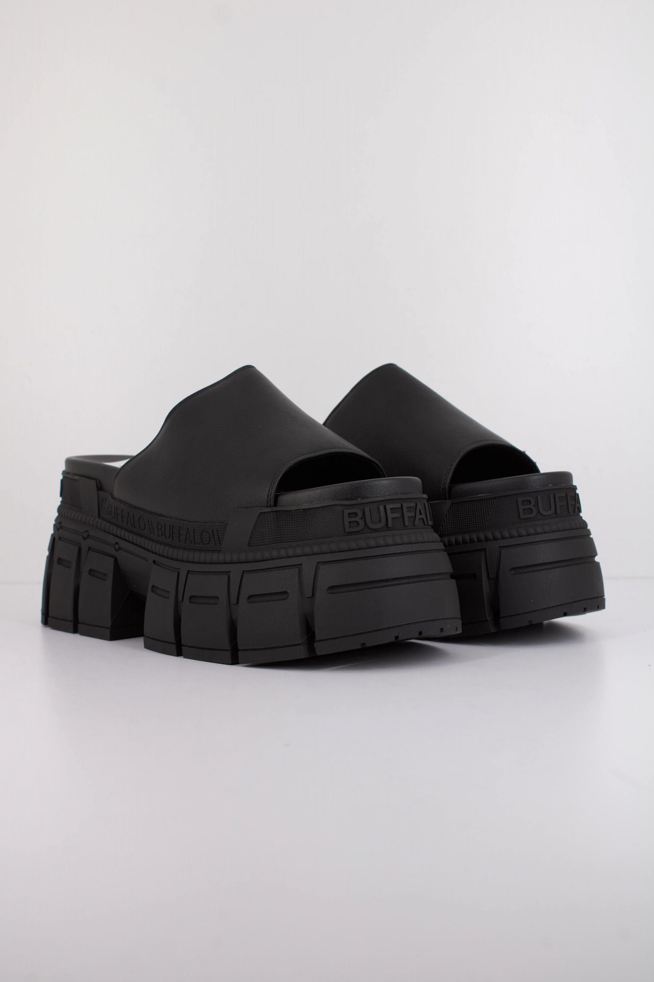 BUFFALO GOSPHER MULE en color NEGRO (2)