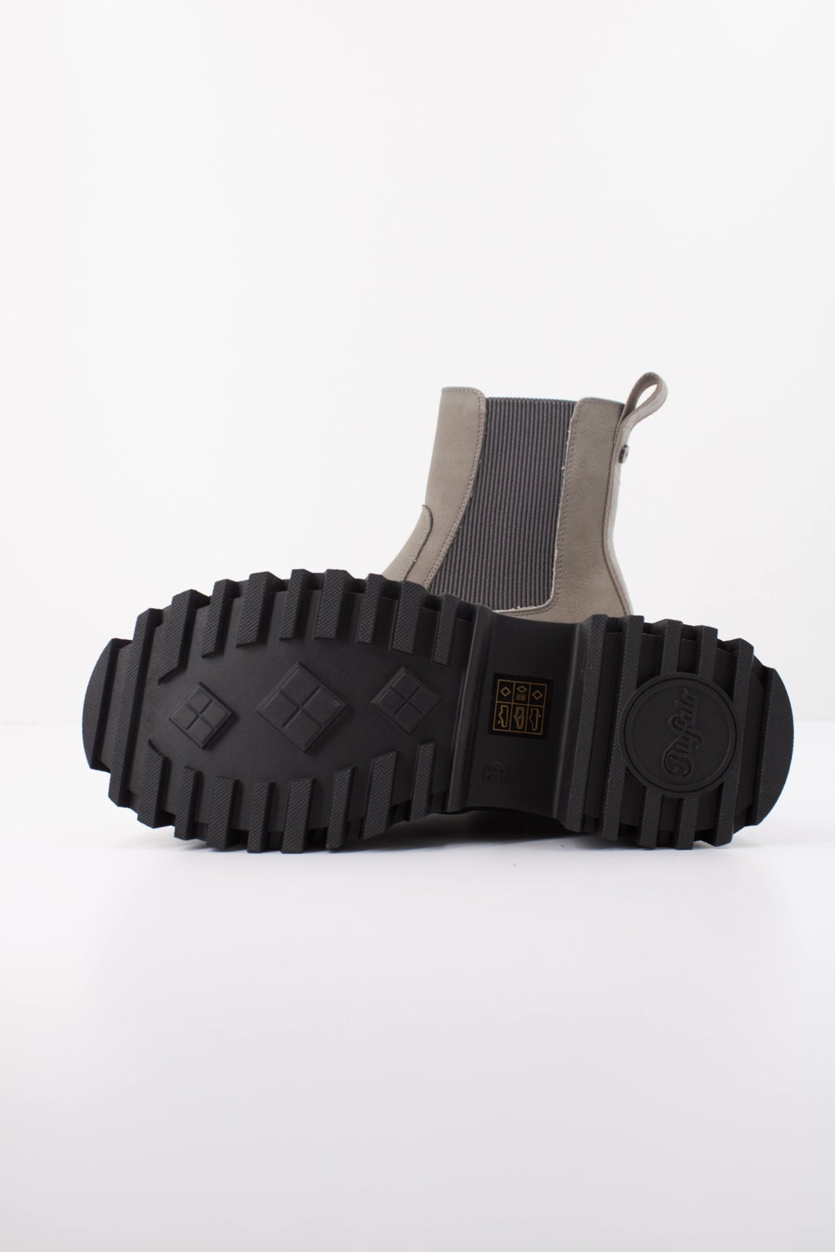 BUFFALO ASPEN CHELSEA VEGAN N en color GRIS (5)