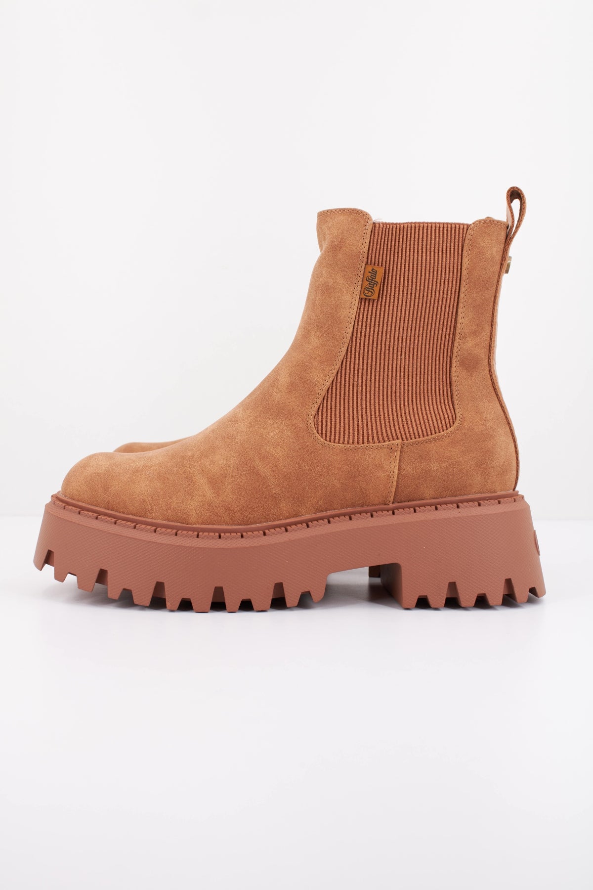 BUFFALO ASPEN CHELSEA WARM VE en color MARRON (1)