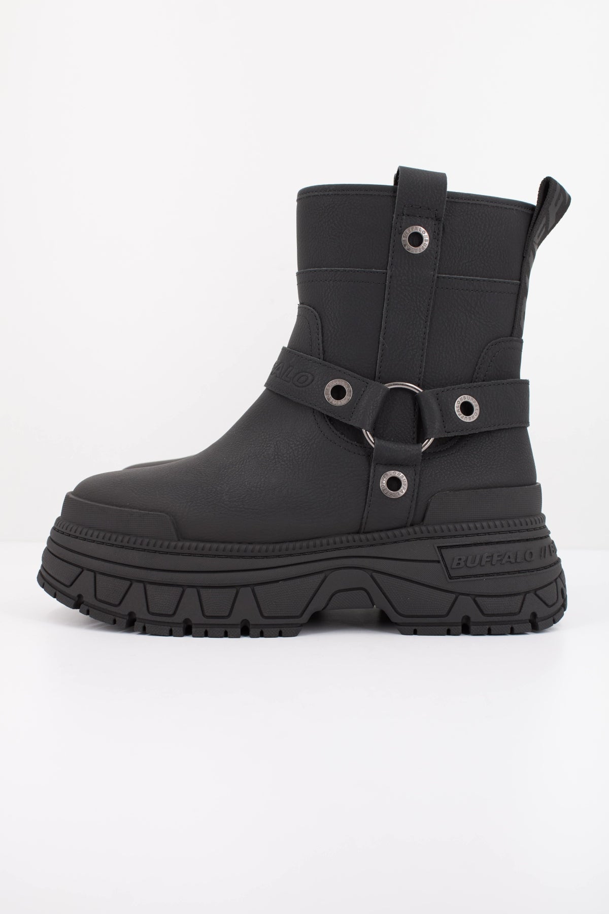 BUFFALO FUSION BIKER MID  en color NEGRO (1)