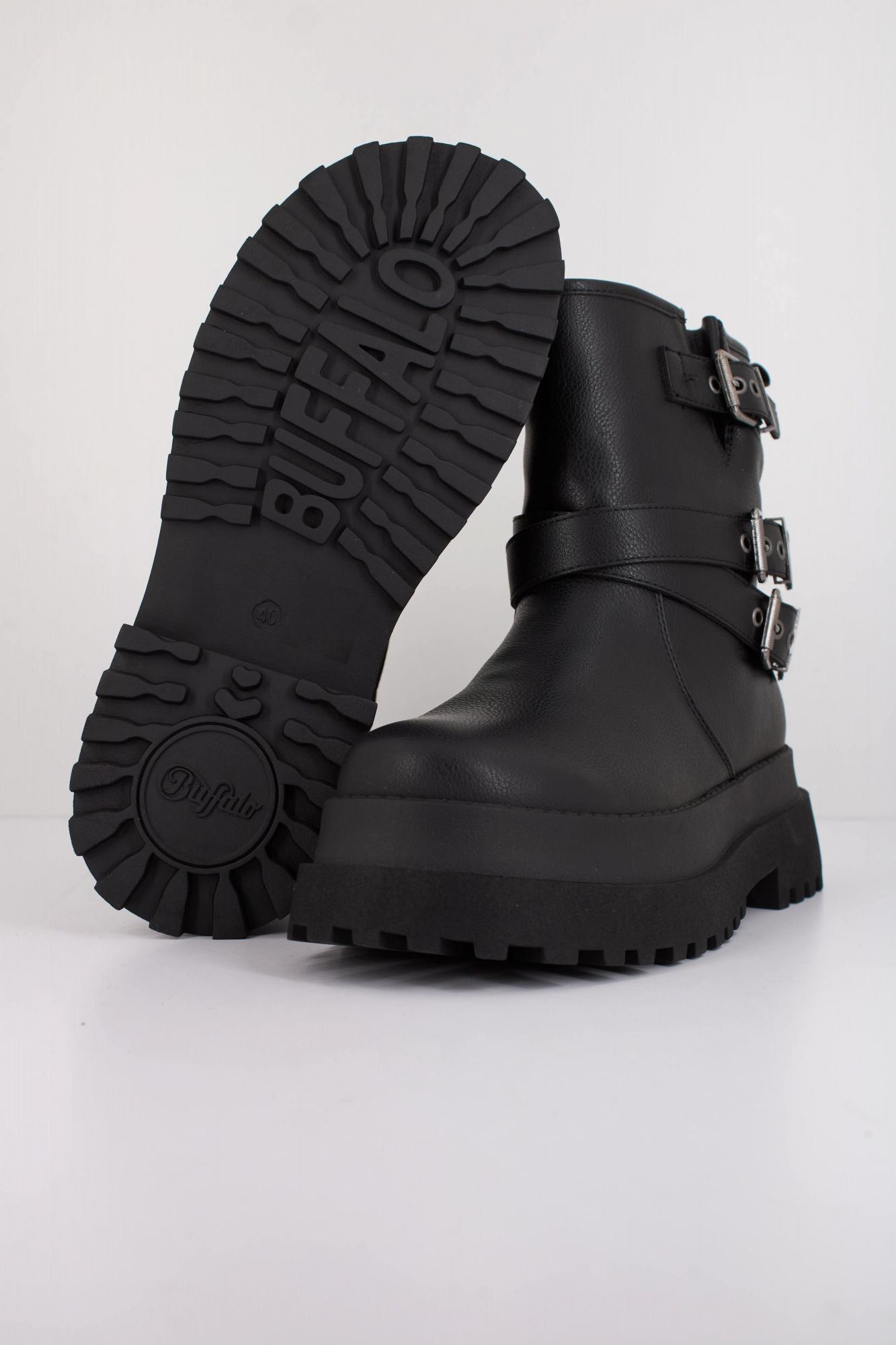 BUFFALO PLUTO FARMER BIKER en color NEGRO (4)