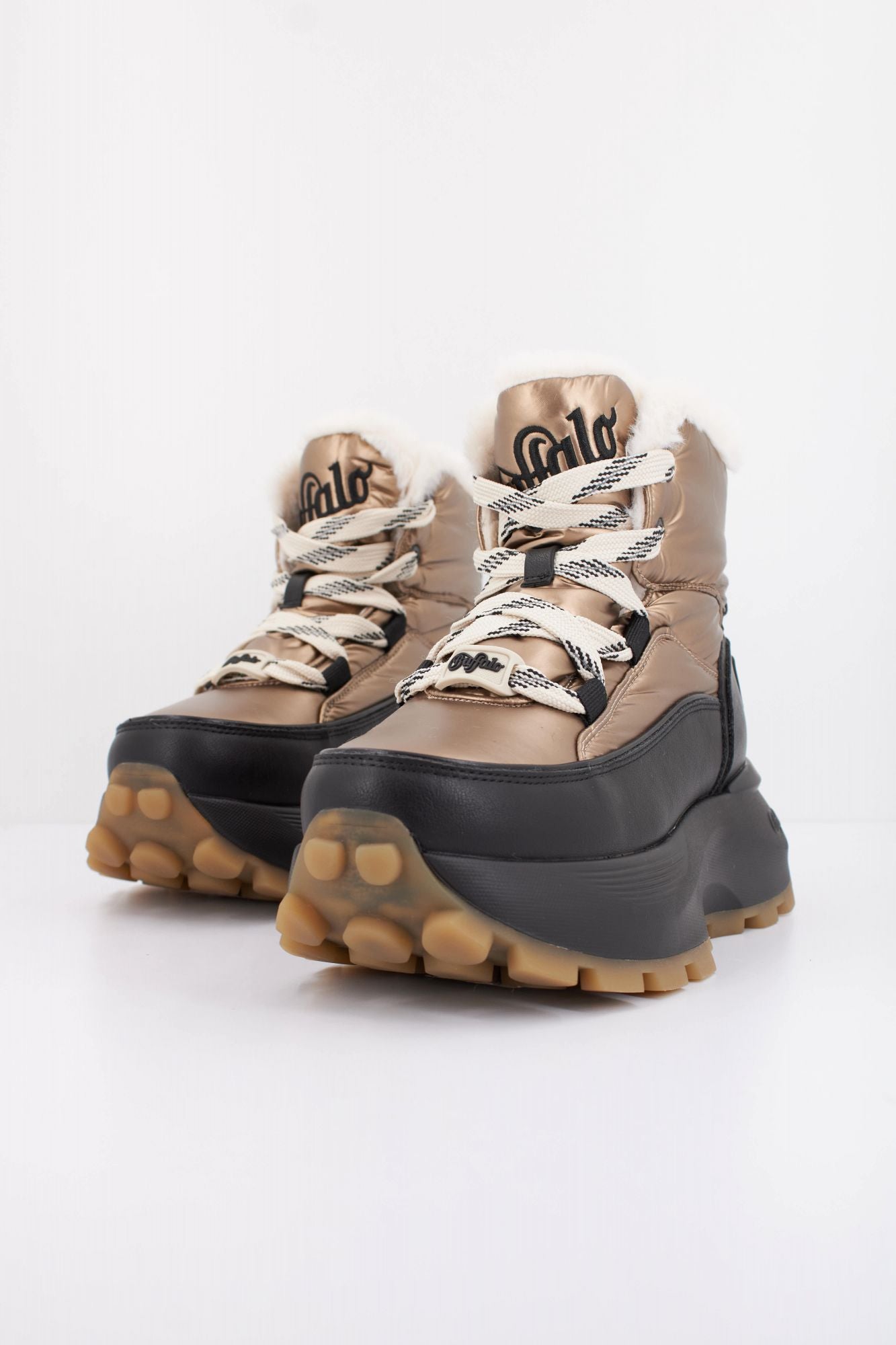 BUFFALO MANHATTEN LACE UP PUF en color NEGRO (2)
