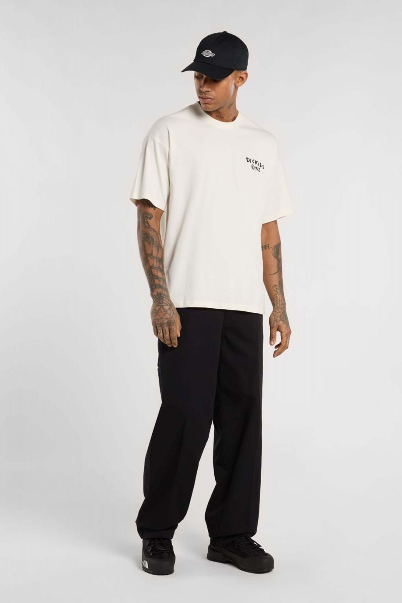 DICKIES  SNEEDVILLE  en color BLANCO (4)