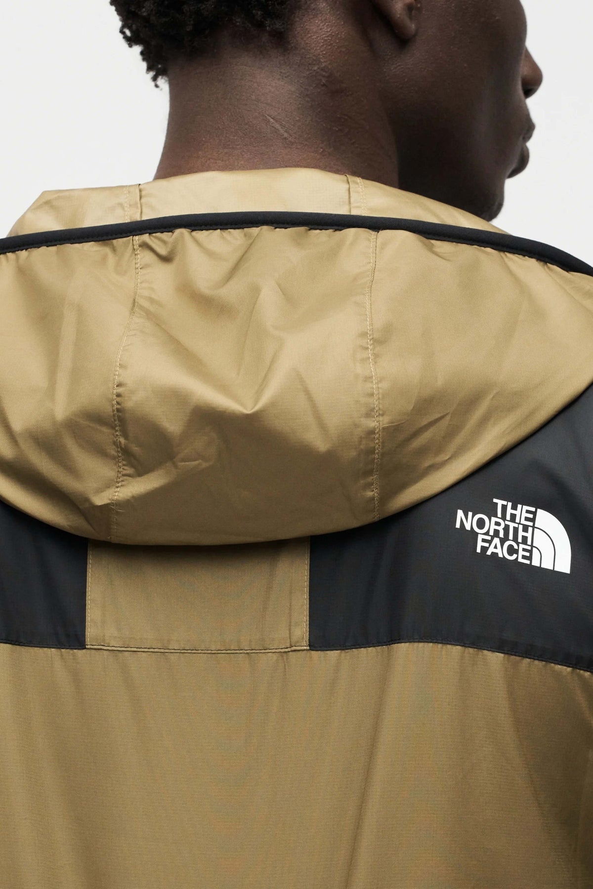 THE NORTH FACE 174587 en color  (2)