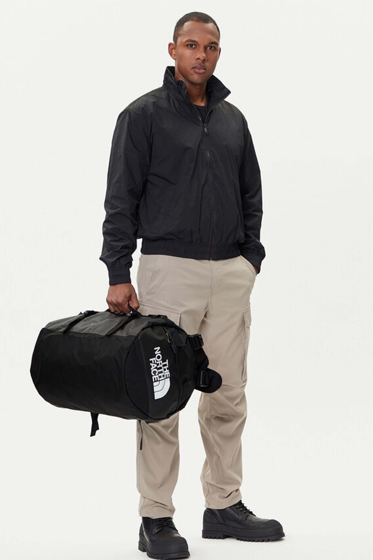THE NORTH FACE BASE CAMP DUFFEL en color NEGRO (1)
