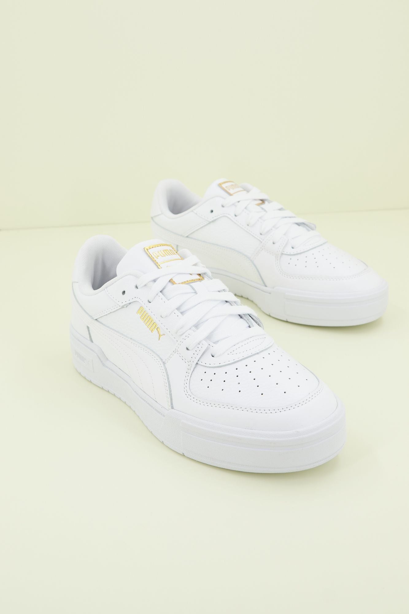 PUMA  PRO CLASSIC en color BLANCO (2)