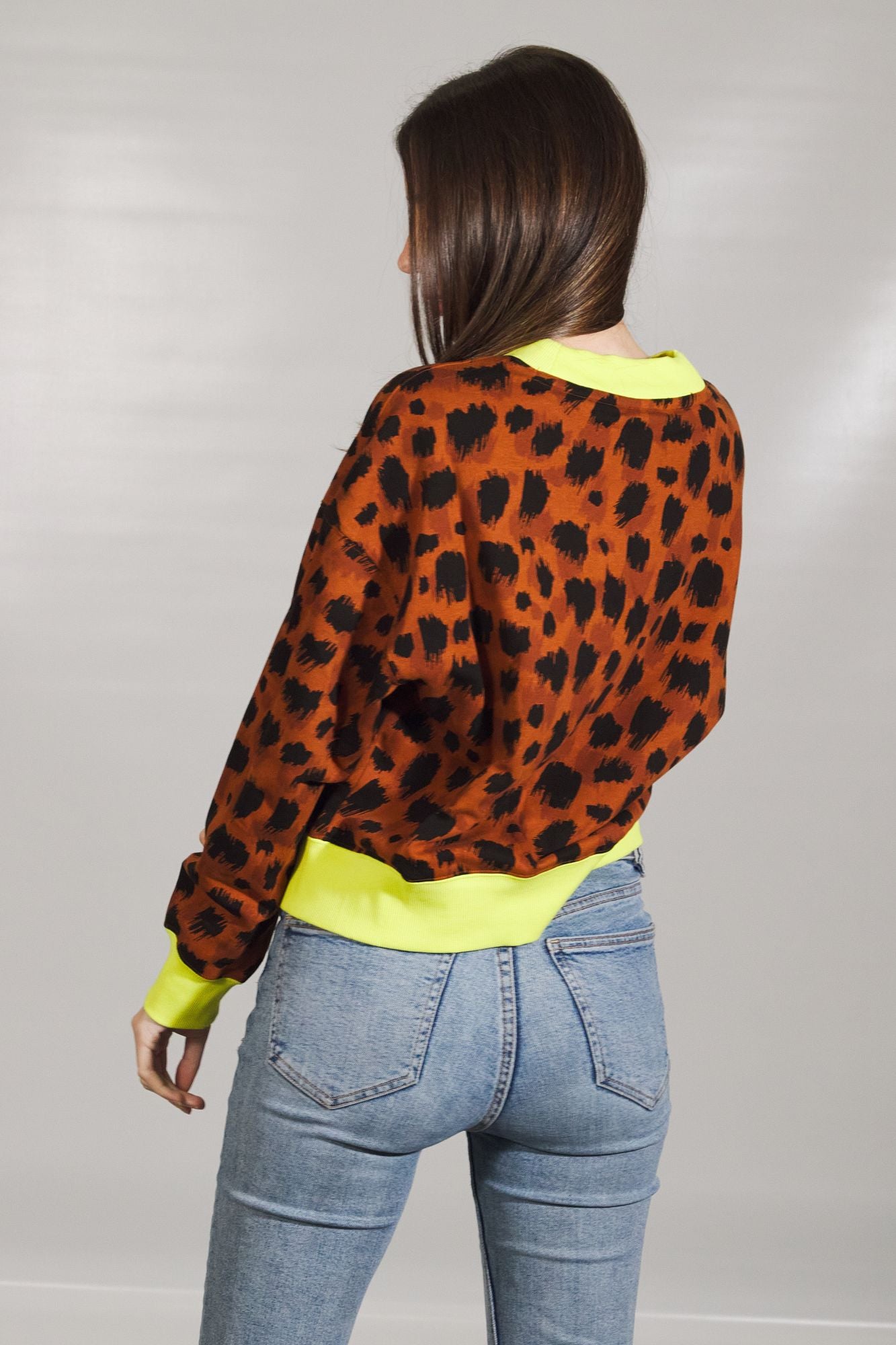 PUMA  KITTEN CARDIGAN TR en color MARRON (3)