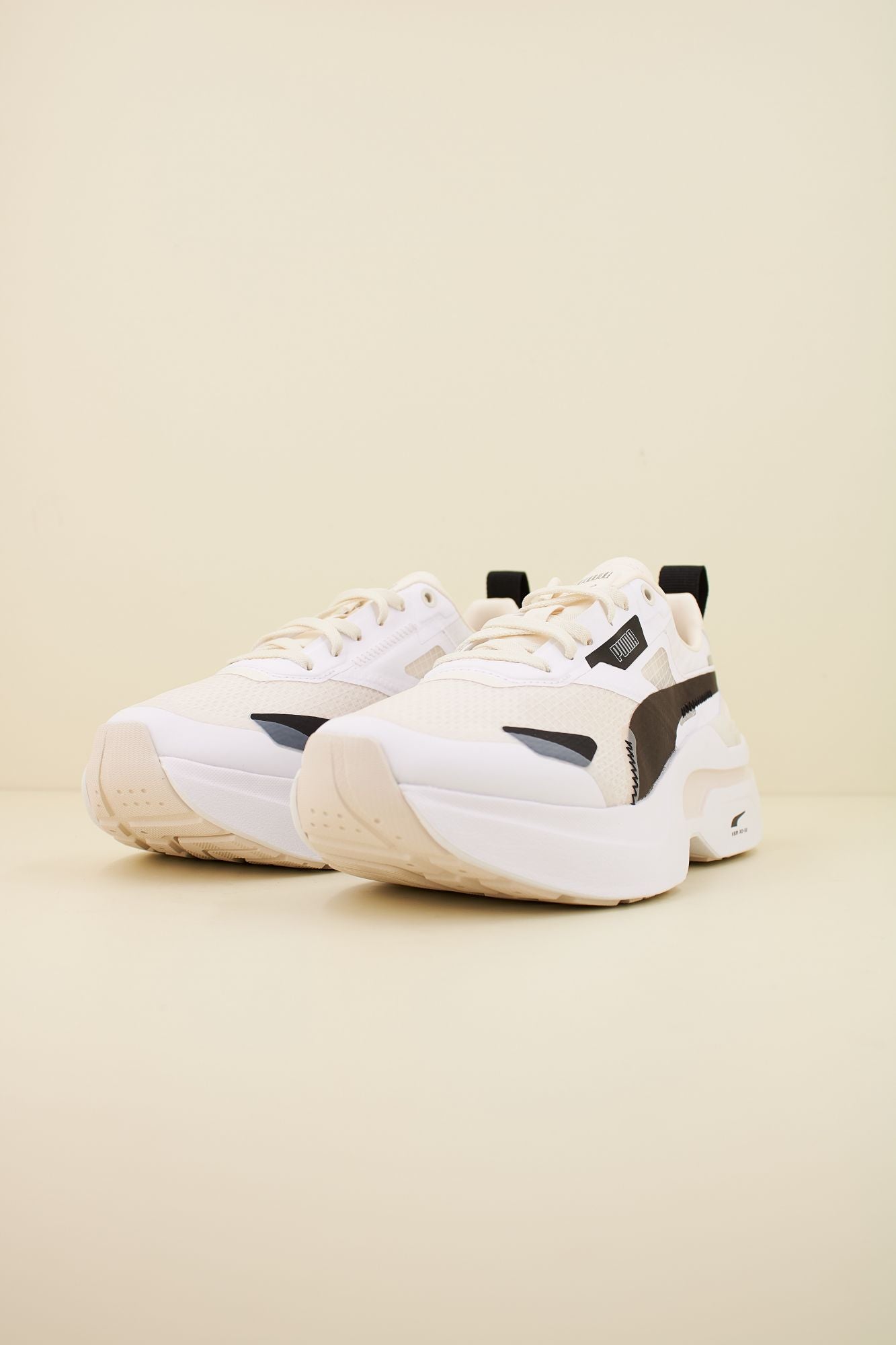 PUMA KOSMO RIDER WNS en color BEIS (2)
