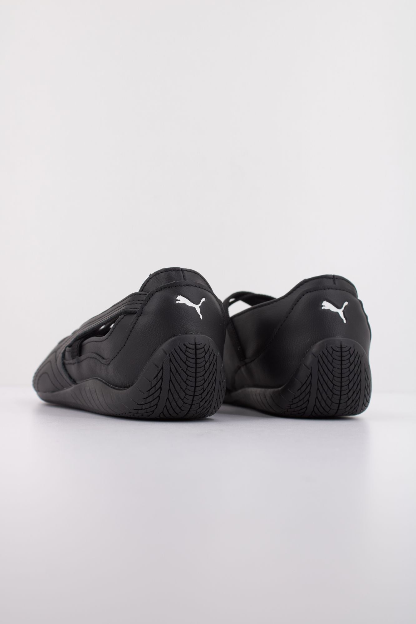 PUMA  SPEEDCAT LTH WNS  en color NEGRO (4)