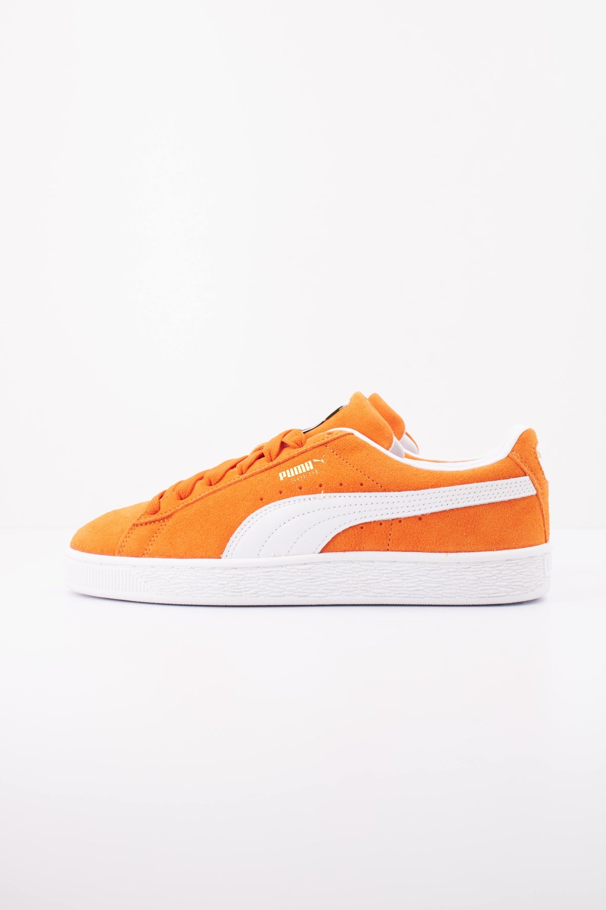 PUMA SUEDE CLASSIC en color NARANJA (1)