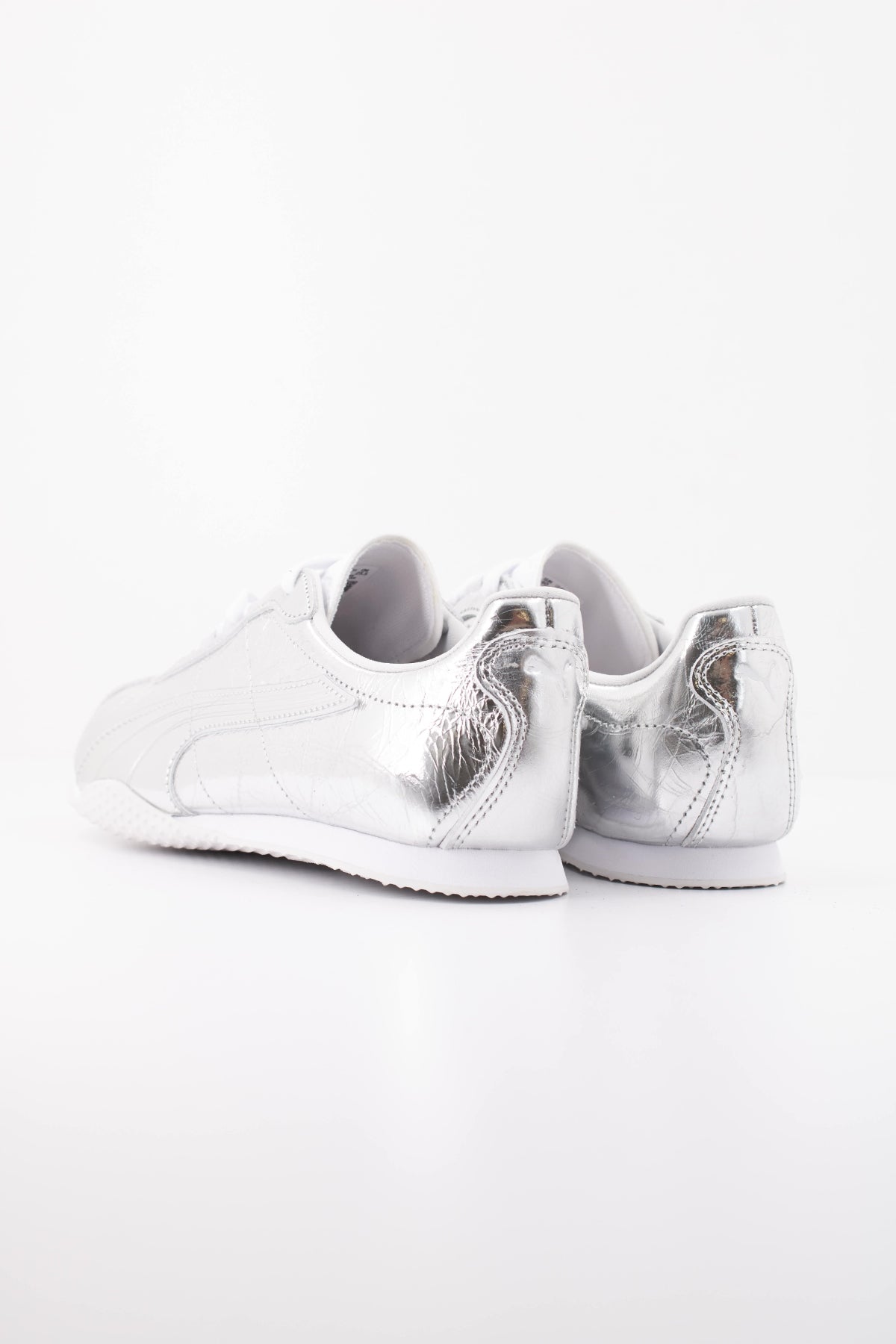 PUMA STREET LUSTRE WNS en color PLATA (4)
