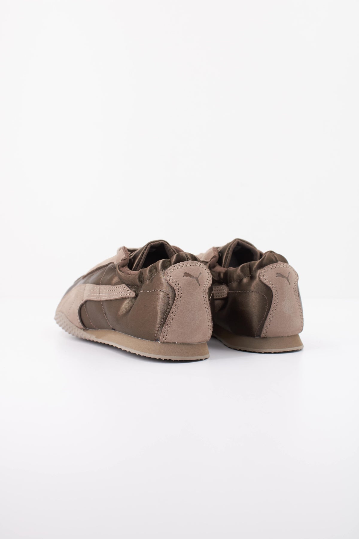 PUMA STREET ETOILE en color MARRON (4)