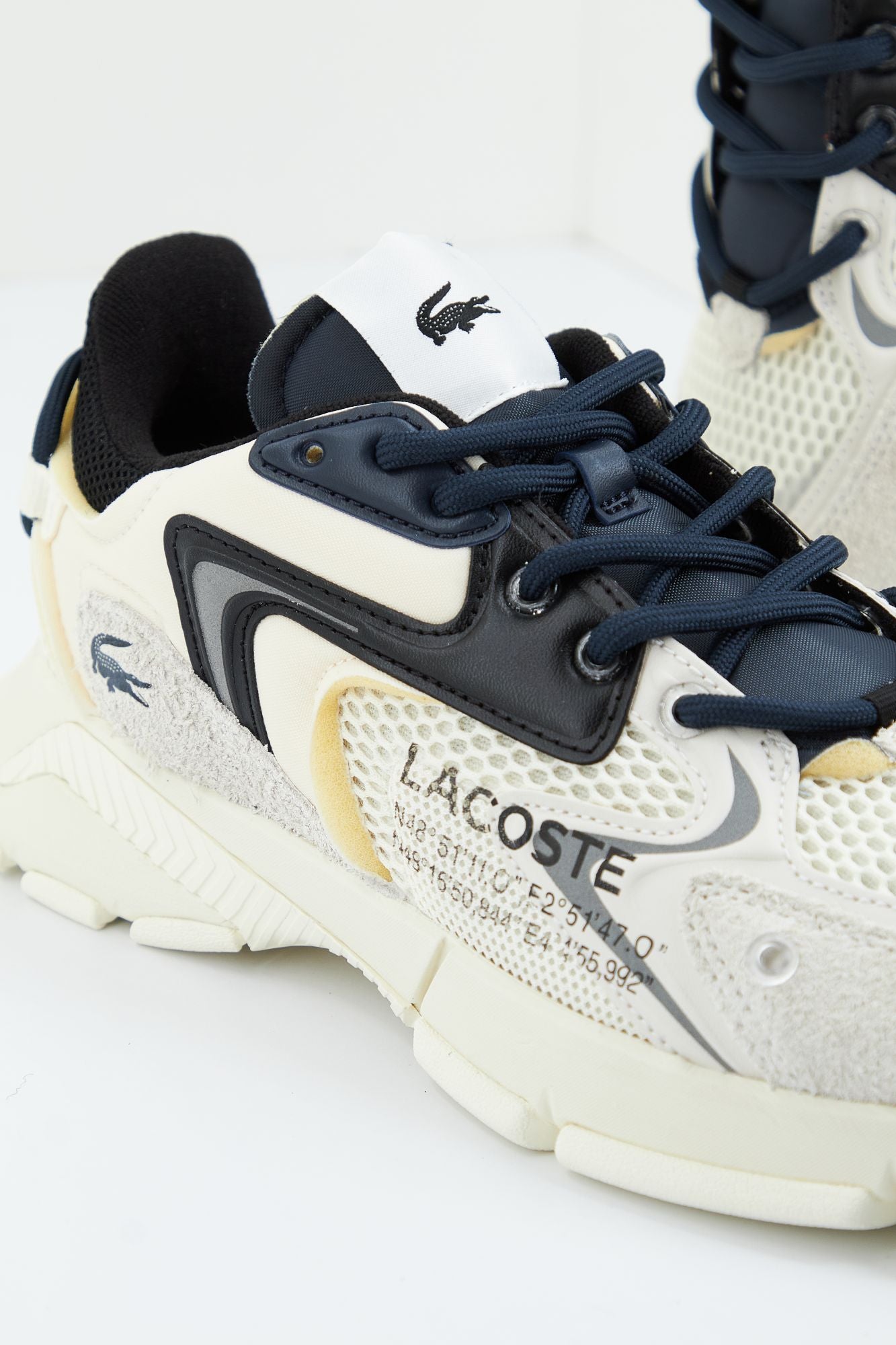 LACOSTE L003 NEO 123 1 SMA en color BLANCO (4)