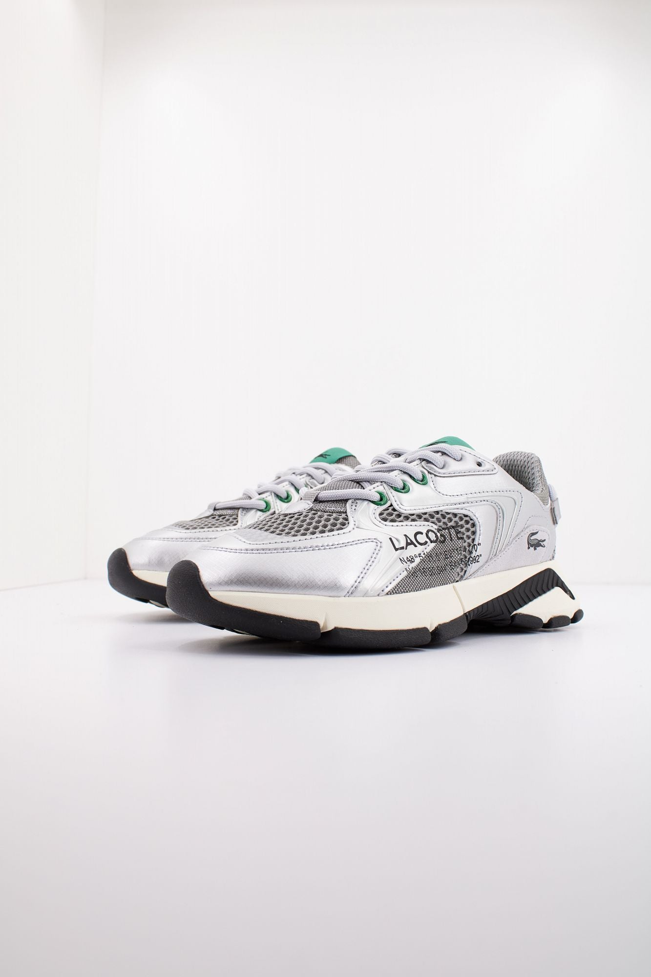 LACOSTE NEO TEXTILE AND LEAT en color PLATA (2)