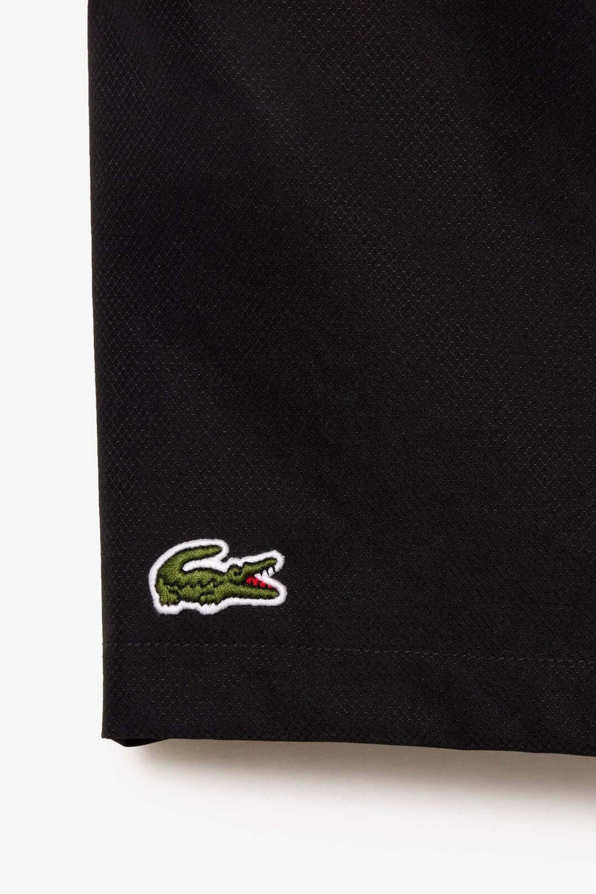 LACOSTE SHORTS en color NEGRO (4)