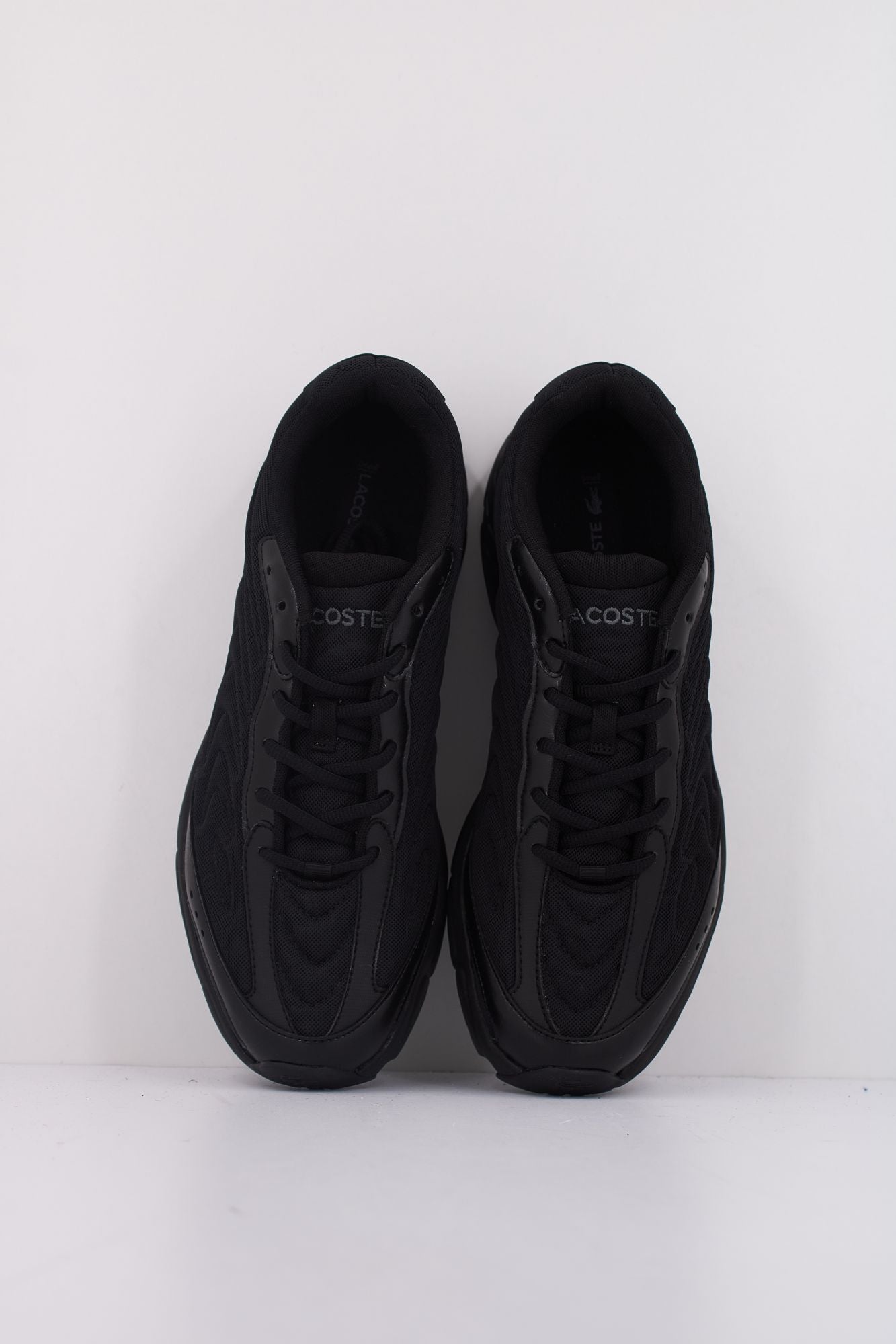 LACOSTE  STORM 96 2K LITE SN en color NEGRO (3)