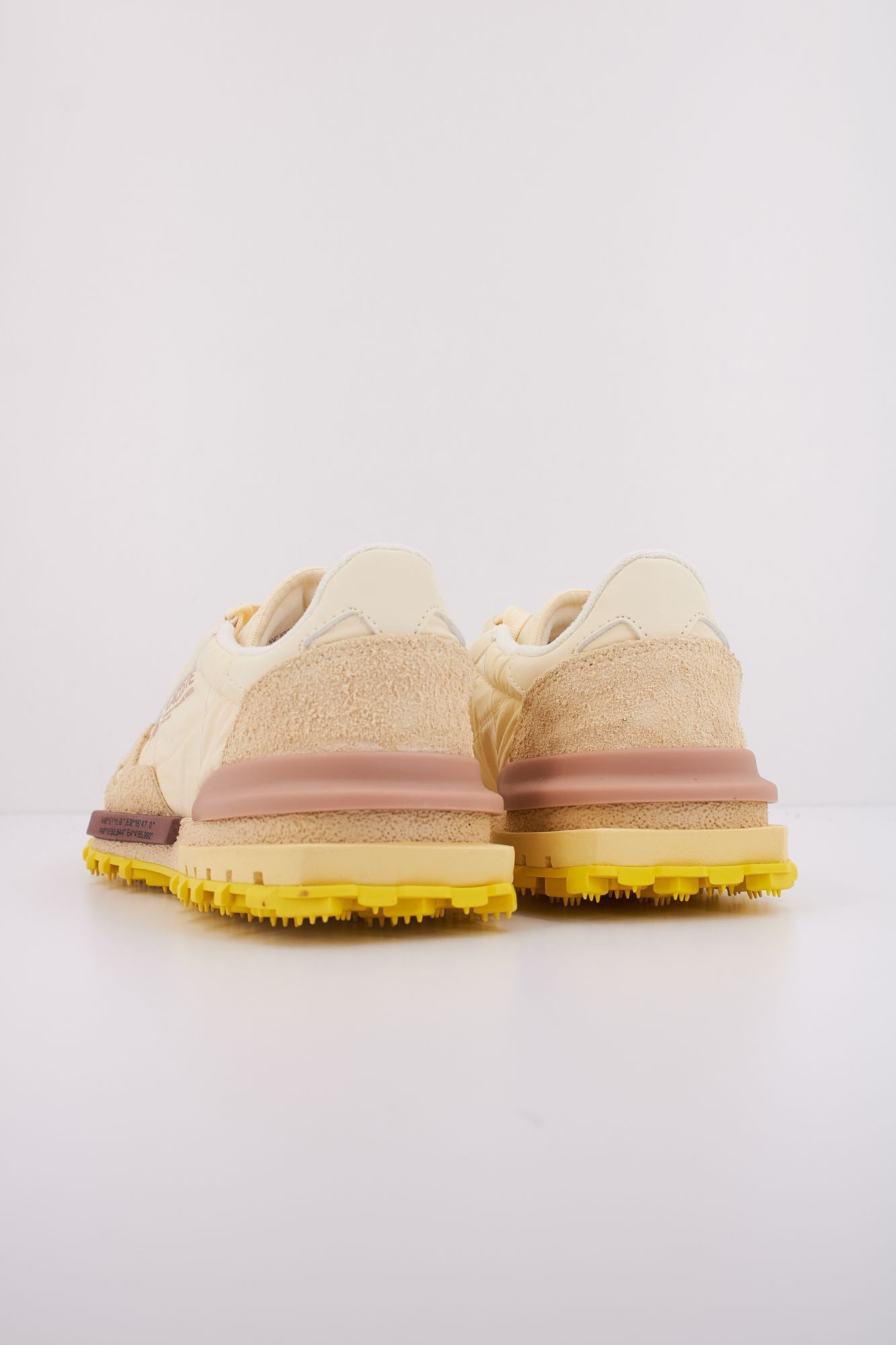 LACOSTE ELITE ACTIVE  en color AMARILLO (4)
