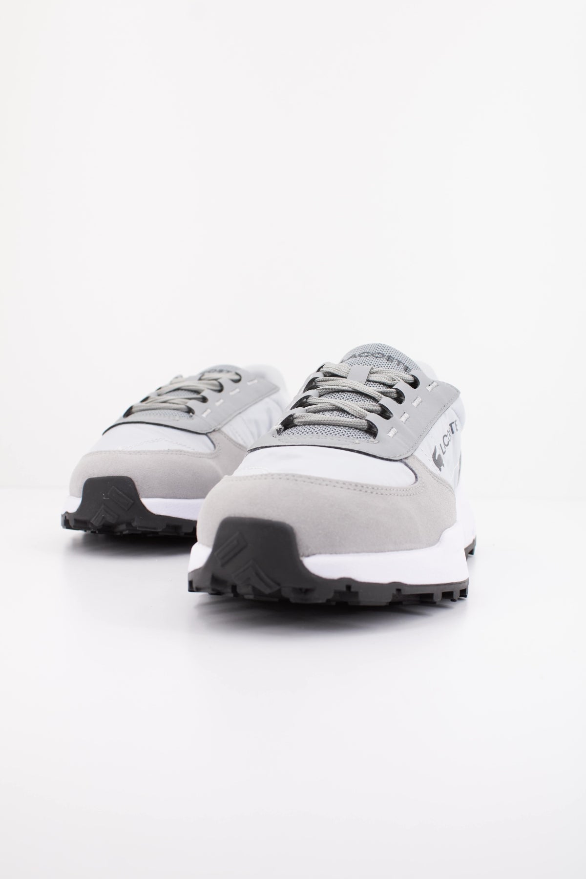 LACOSTE ELITE ACTIVE en color GRIS (2)