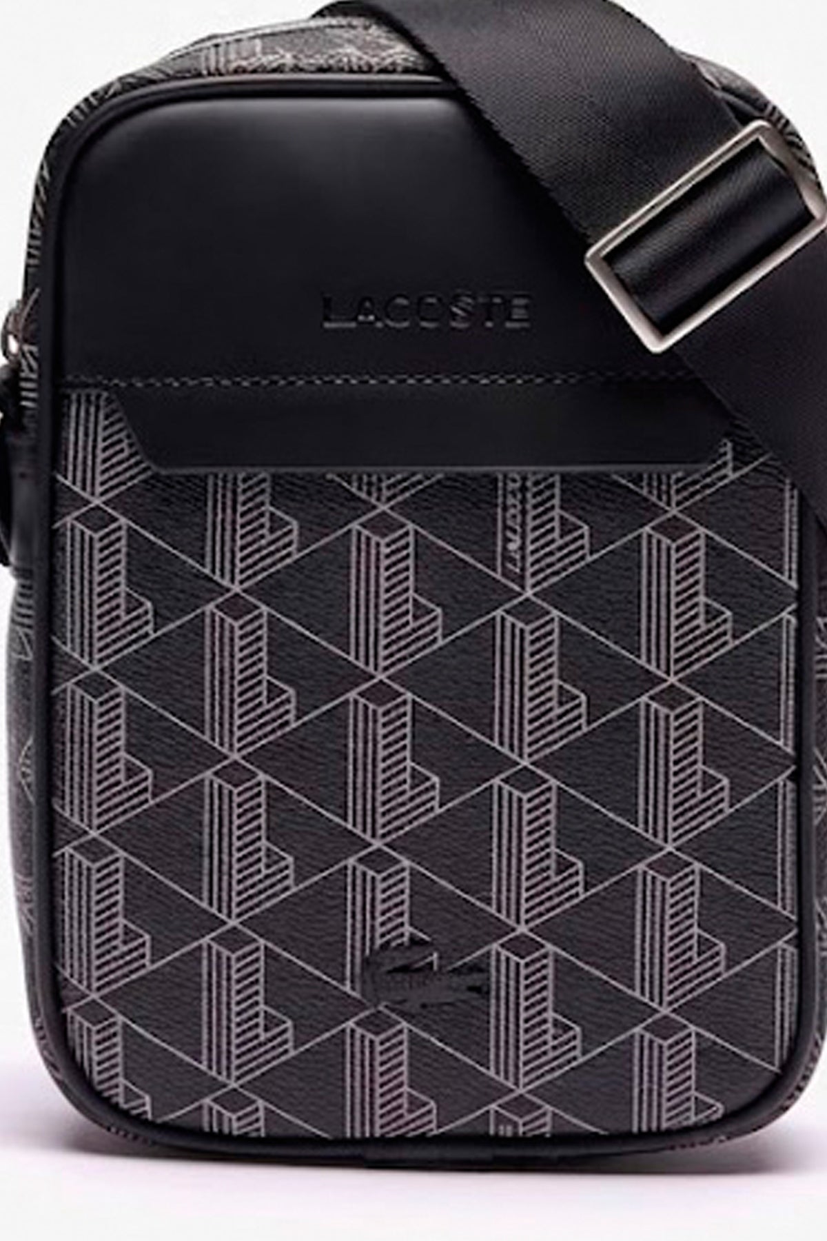 LACOSTE NH4410LX VERTICAL CAMERA BAG en color NEGRO (3)