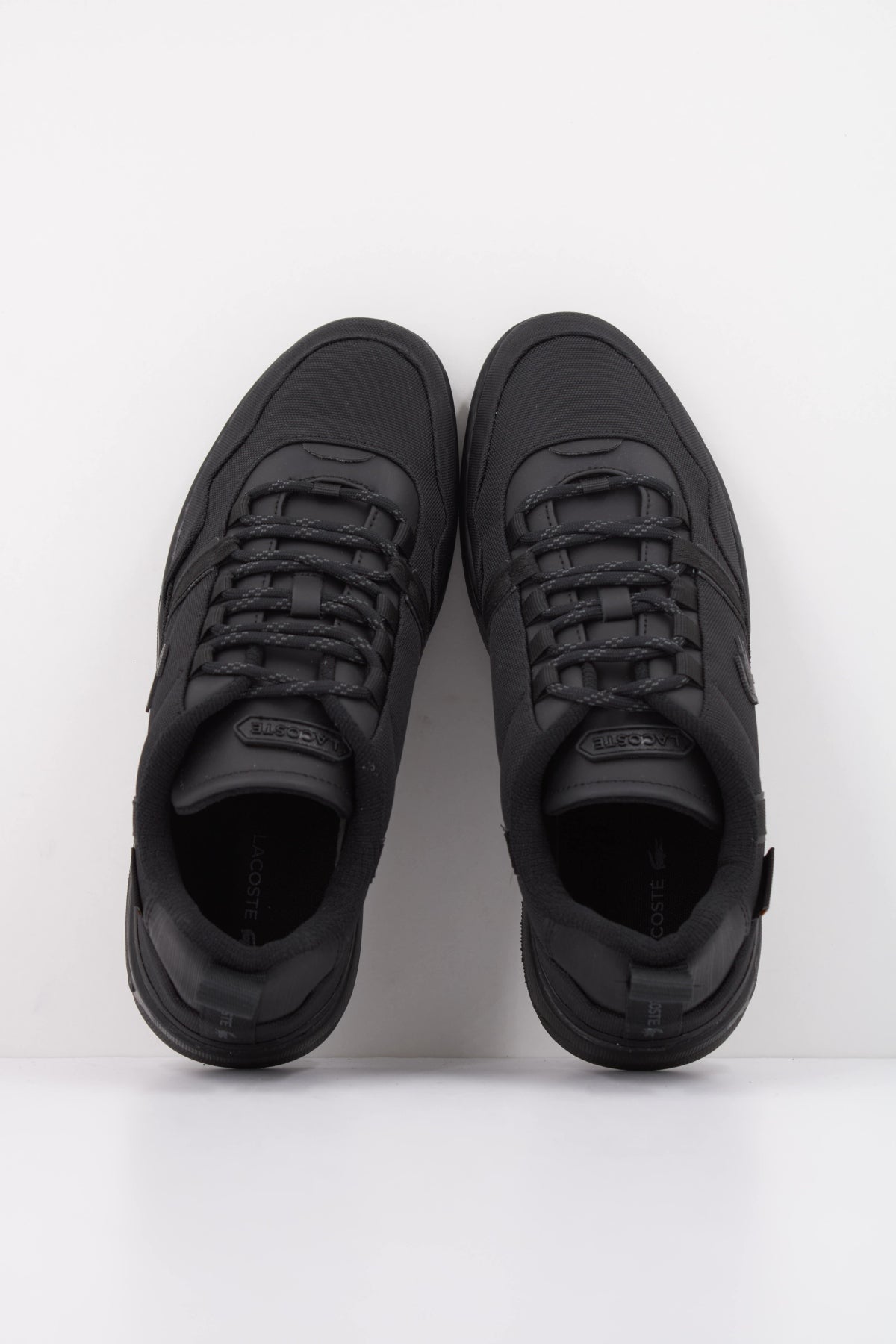 LACOSTE 48SMA0038 T CLIP WNTR en color NEGRO (3)