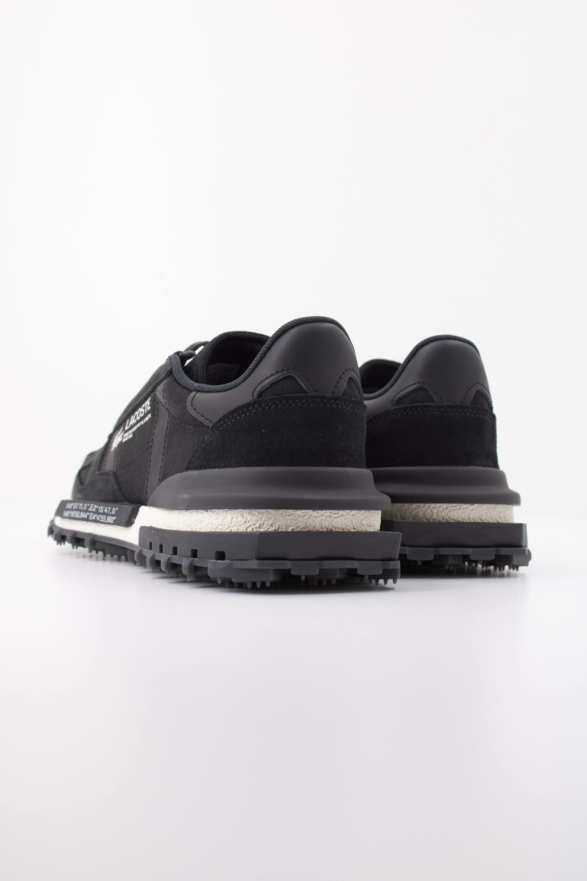 LACOSTE ELITE ACTIVE en color NEGRO (4)