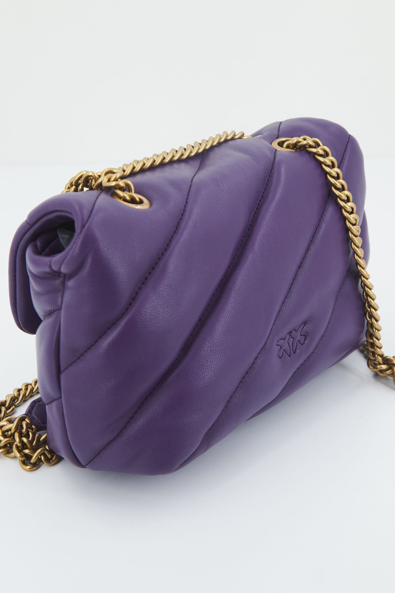 PINKO  LOVE MINI PUFF CL SHEEP en color VIOLETA (2)
