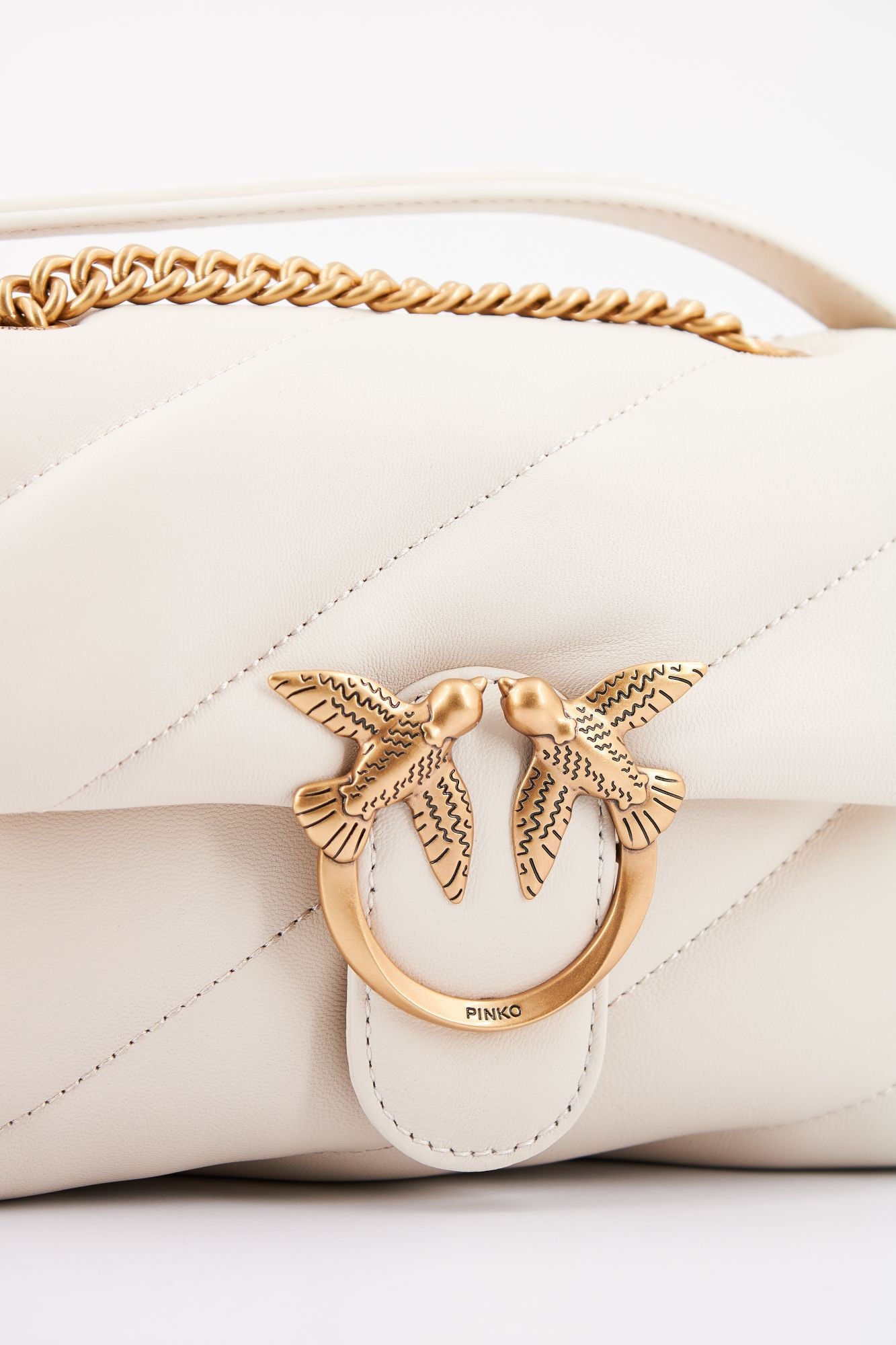 PINKO  LOVE MINI PUFF CL SHEEP en color BLANCO (4)
