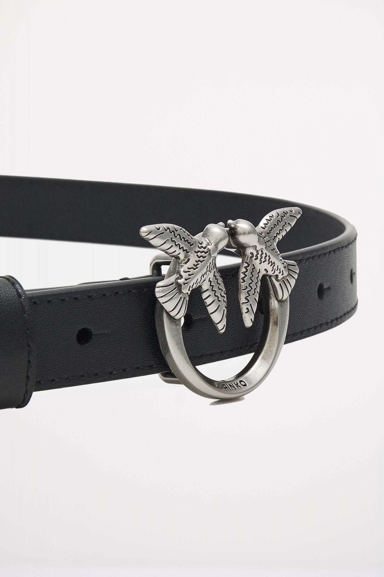 PINKO LOVE BERRY H3 BELT VITE en color NEGRO (4)