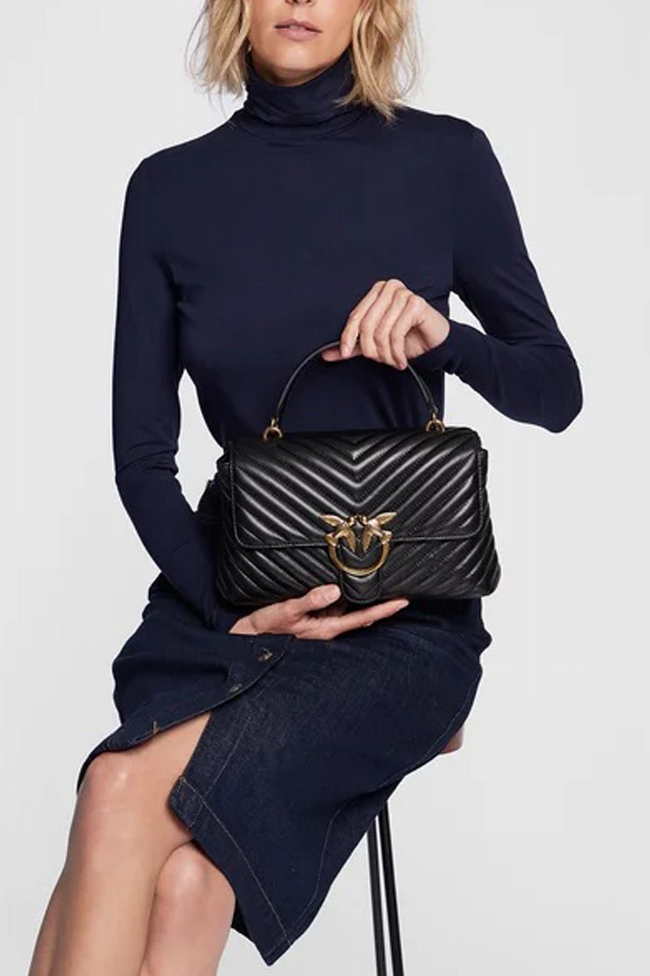 PINKO  LOVE LADY PUFF CLASSIC en color NEGRO (4)