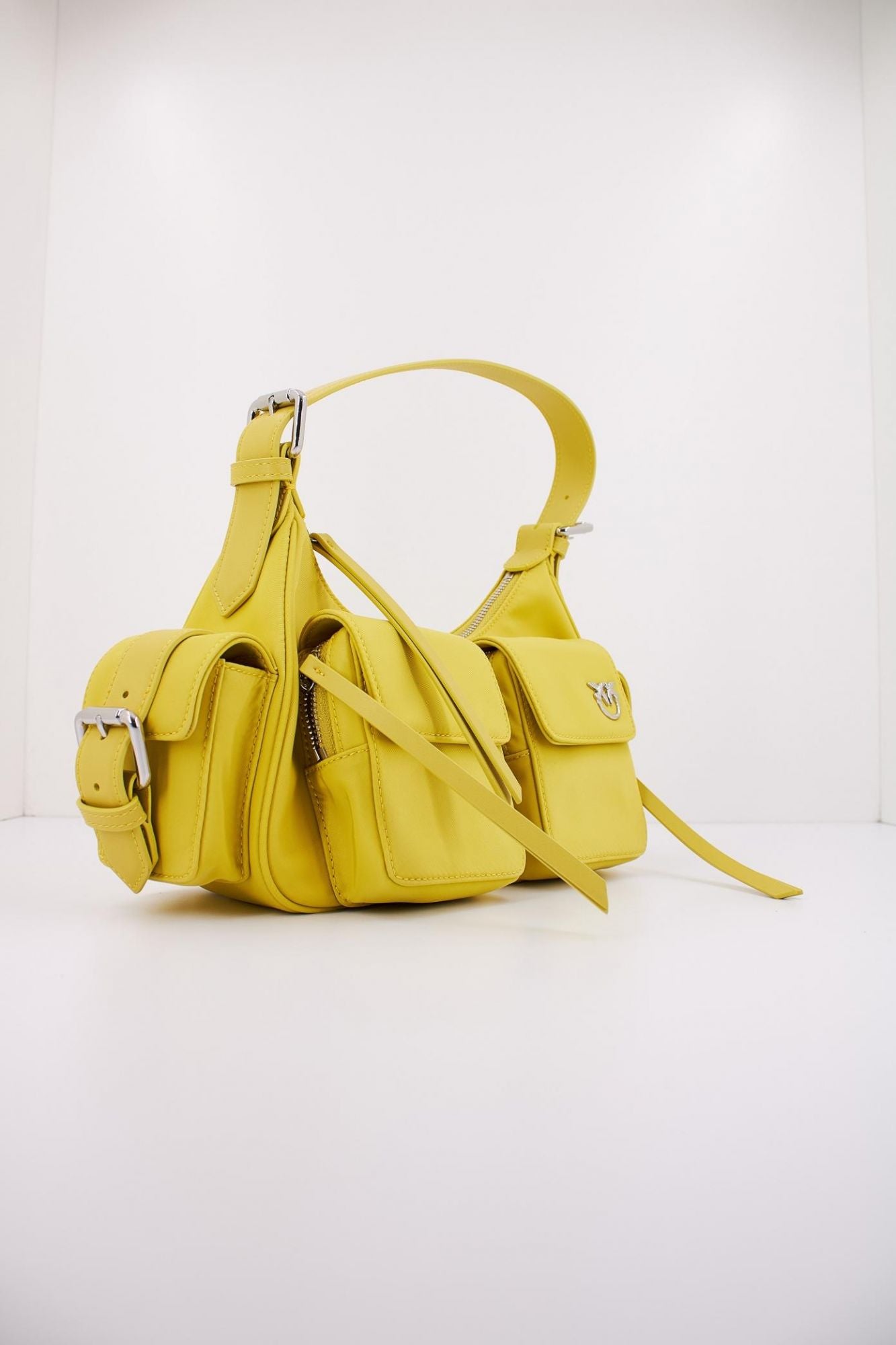 PINKO CARGO BAG en color AMARILLO (2)