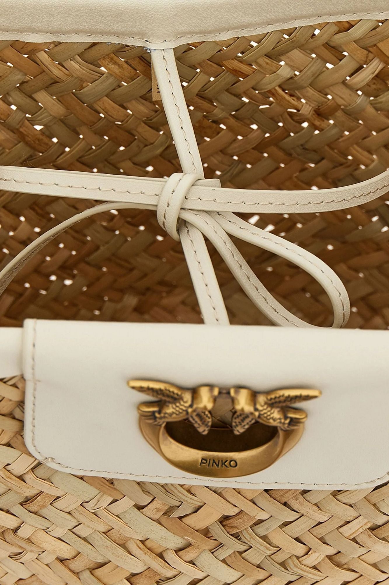 PINKO LOVE SUMMER BUCKET en color BLANCO (4)