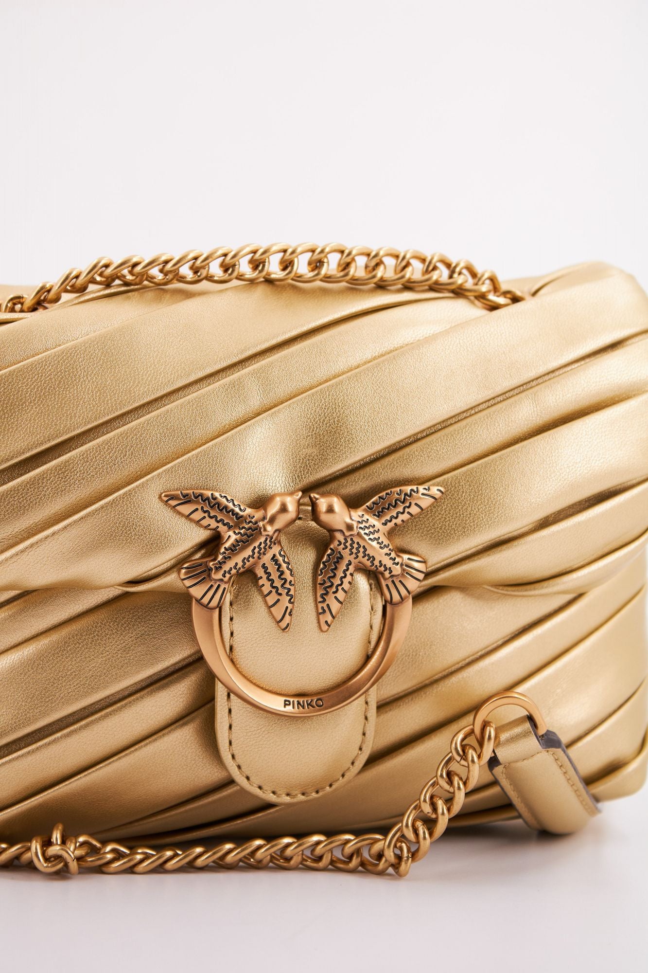 PINKO  LOVE BABY PUFF CL en color ORO (4)