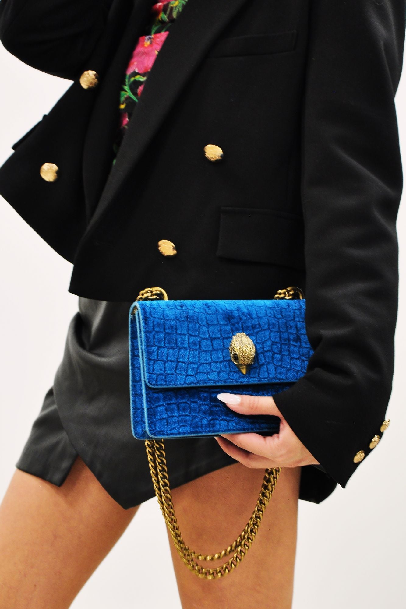 KURT GEIGER LONDON 8058287609K  en color AZUL (1)