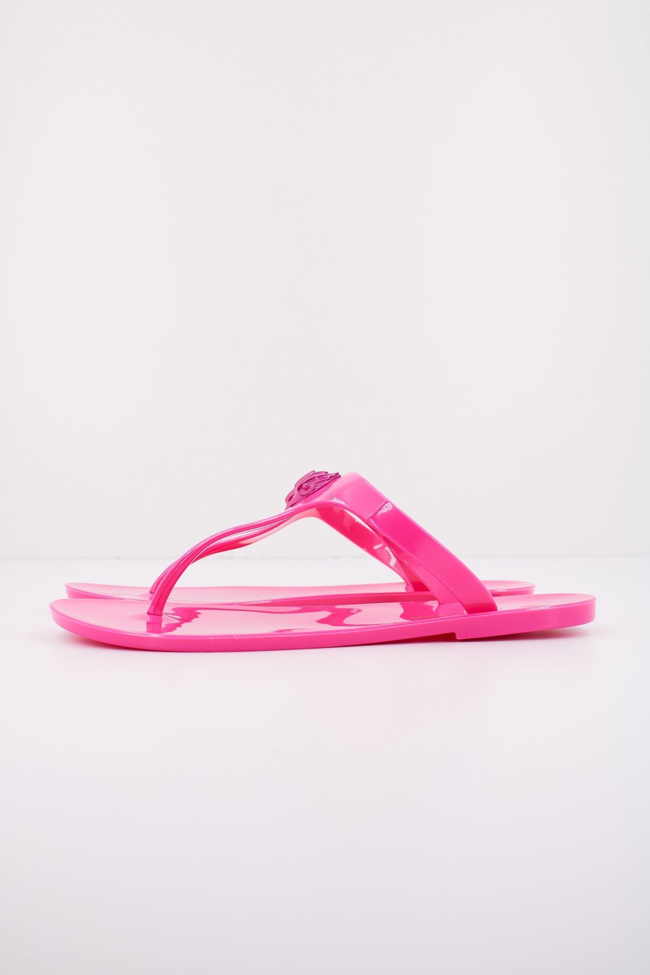 KURT GEIGER LONDON MADDISON T-BAR en color ROSA (1)