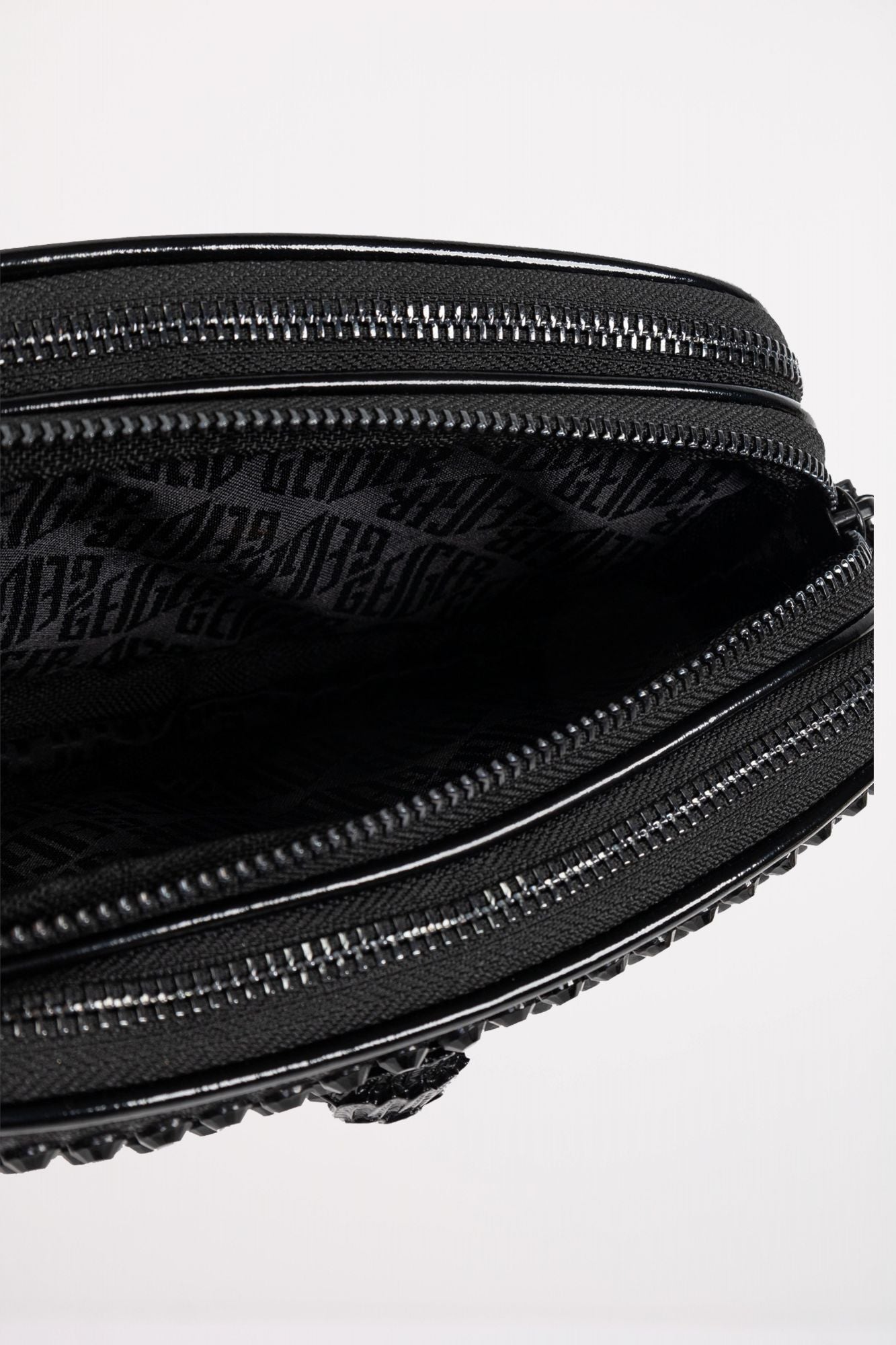 KURT GEIGER LONDON 3ZIP KENSINGTON CAMERA en color NEGRO (4)