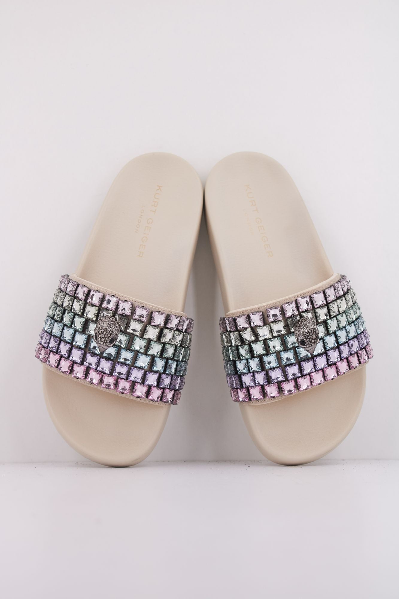 KURT GEIGER LONDON  MEENA EAGLE JEWEL en color BEIS (3)